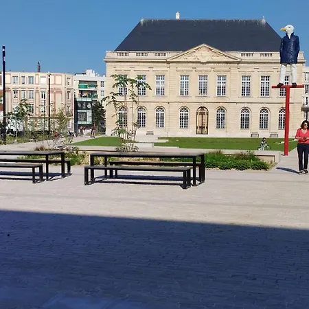 La Terrasse De Notre Dame *