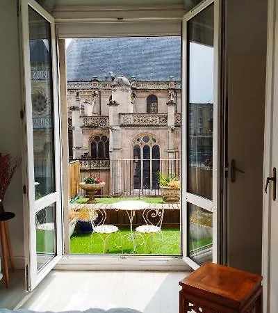 La Terrasse De Notre Dame Hawr