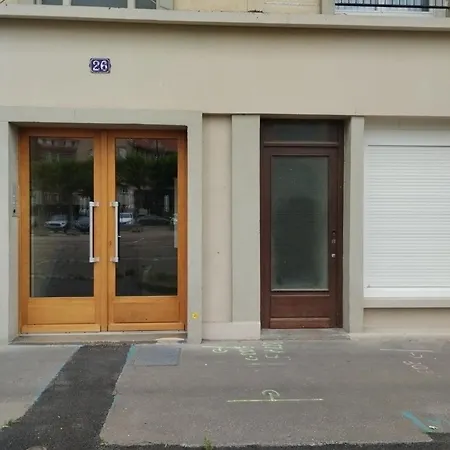 La Terrasse De Notre Dame *